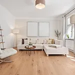 Hilvit-apartment: Stylish 2-bedroom Retreat Near Hospital * Cottbus
