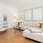 Hilvit-apartment: Stylish 2-bedroom Retreat Near Hospital * Cottbus