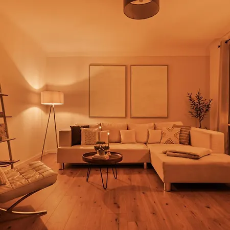 Hilvit-apartment: Stylish 2-bedroom Retreat Near Hospital Apartment *