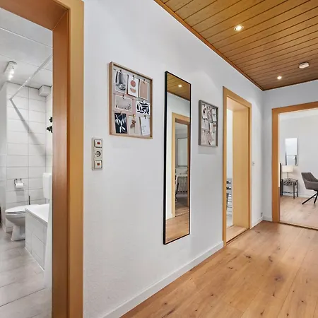 Apartment Exklusives HILVIT Health Apartment an der Universitätsklinik - Perfekt für Business und Kultur! 2 Schlafzimmer - Smoothie Mixer - Fitness Wall Gym - Smart TV *