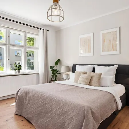 Apartment Hilvit-apartment: Stylish 2-bedroom Retreat Near Hospital